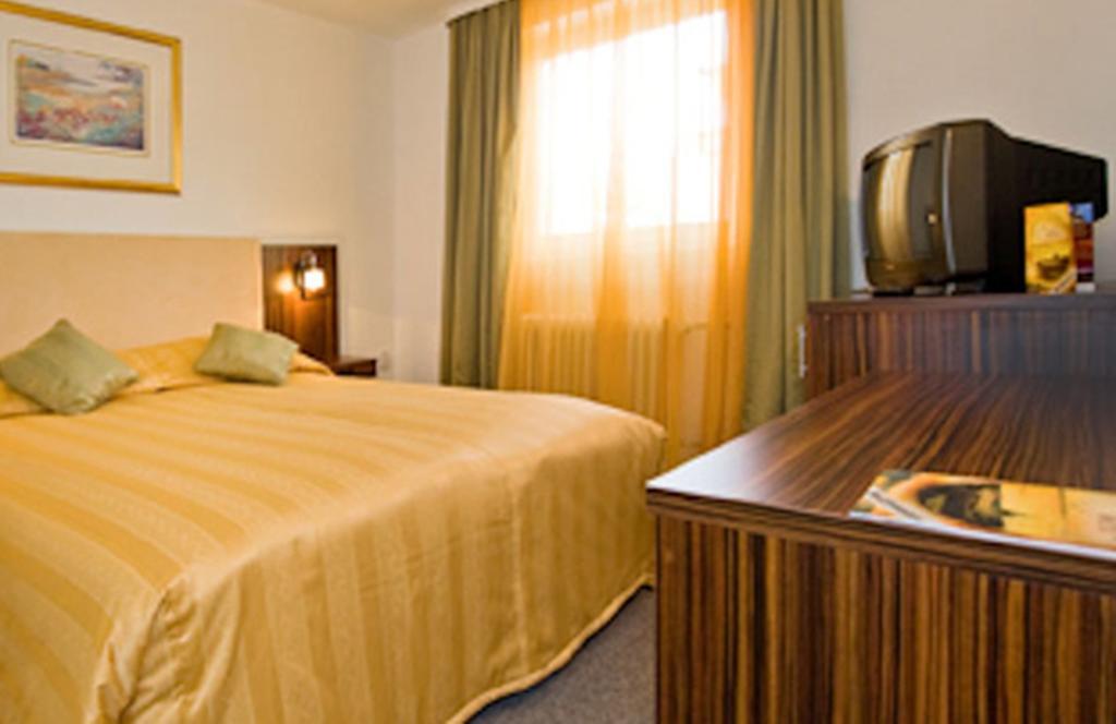 Hotel Rex 시기쇼아라 객실 사진